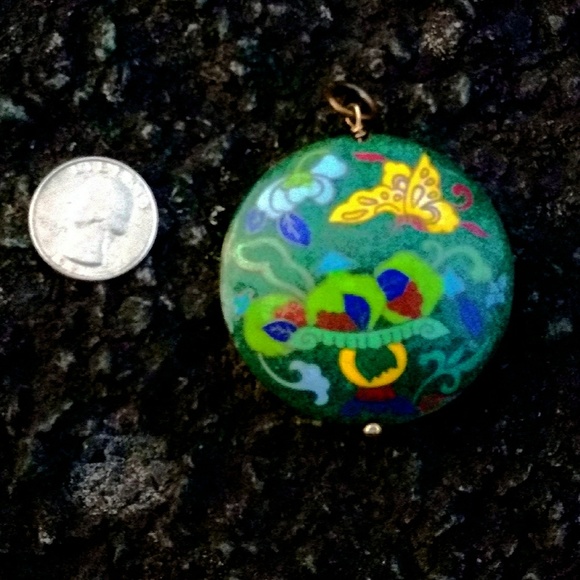 Vintage Cloisonne & Gold Oversized Floral Pendant - Picture 4 of 5